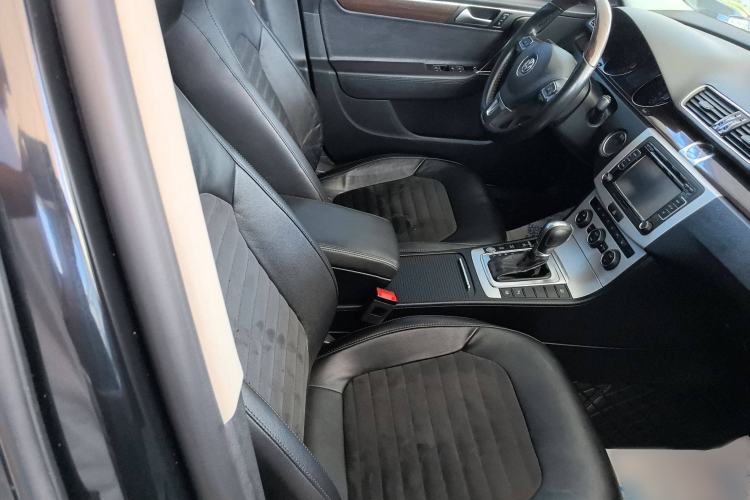 Used Volkswagen Magotan 2015 2.0 TSI Prestige Model
