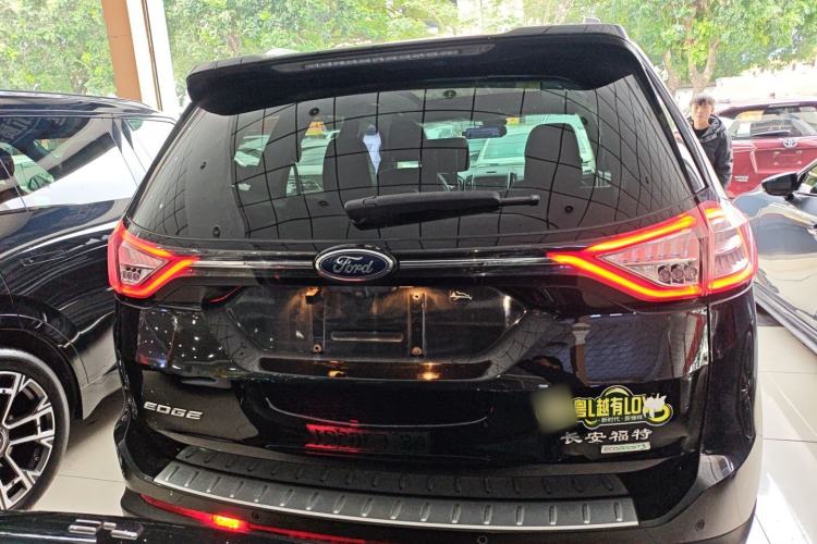 Used Ford Edge 2018 EcoBoost 245 Two-Wheel-Drive Platinum Edition 7-Seater China V Emission Standard
