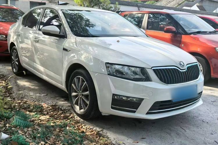 Used Skoda Octavia 2017 1.6L Automatic Chuanxing Edition
