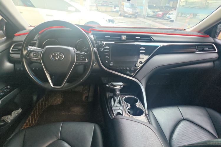 Used Toyota Camry 2018 2.5G Luxury Edition
