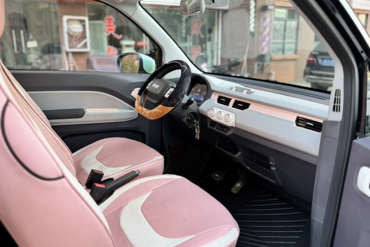 Used Chery QQ Ice Cream 2022 120km Conical Shape Lithium Iron Phosphate
