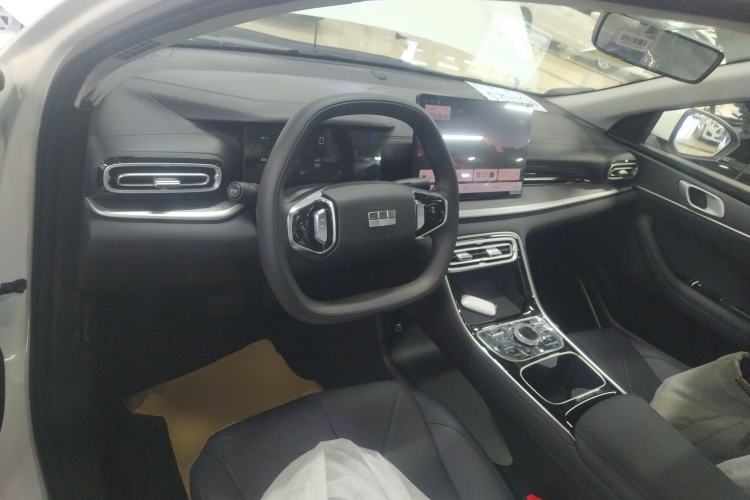 Used  Galaxy Stellar 6 