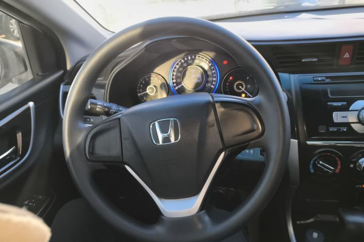 Used Honda Crider 2015 1.8L automatic comfort version
