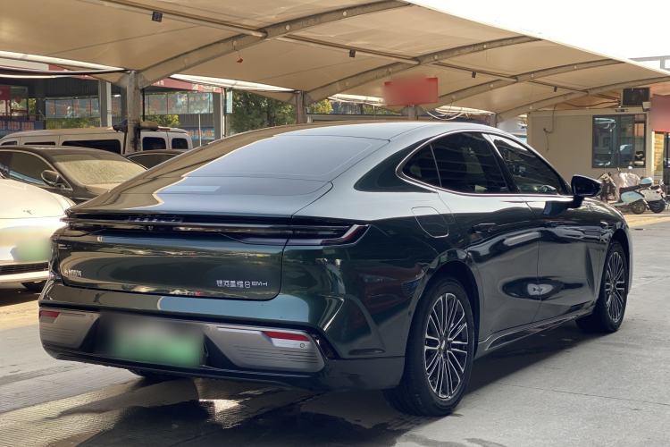 Used  Galaxy 8 2025 130km EM-i Prestige Edition
