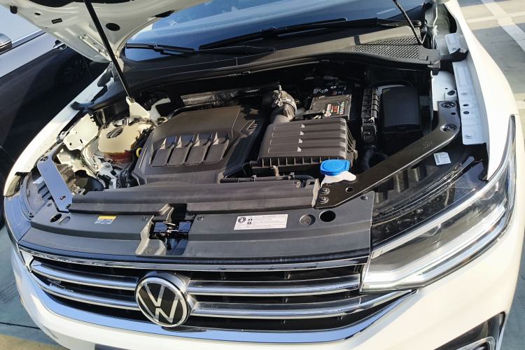 Used Volkswagen Tiguan L 2023 330TSI Automatic Two-Wheel Drive R-Line Enjoyment Edition
