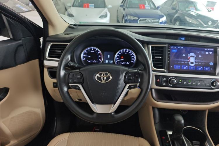 Used Toyota Highlander 2018 2.0T Two-Wheel Drive Elite Edition 7 Seats Emission Standard China V
