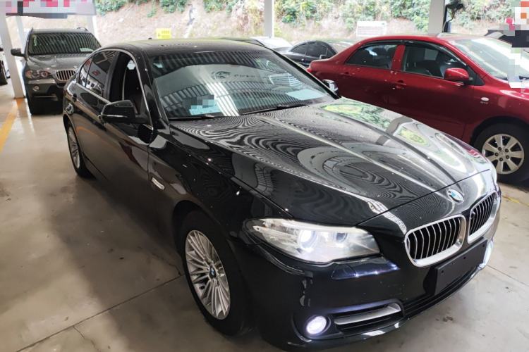 Used BMW 5 Series 2014 525Li Leading Model
