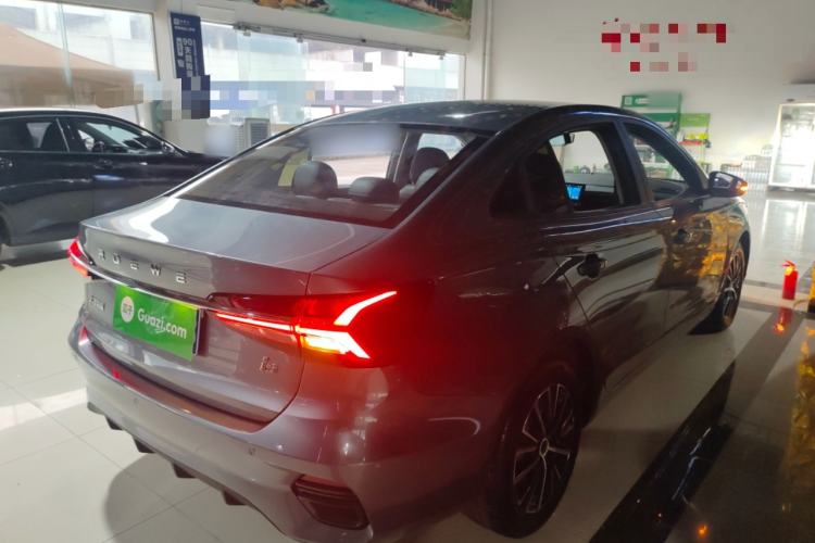 Used Roewe i5 2021 1.5L CVT Platinum Edition
