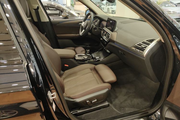 Used BMW X3 2023 Restyled xDrive30i Leading Edition M Night Sky Package
