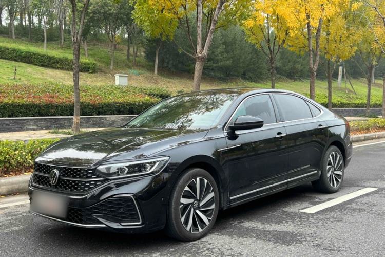 Used Volkswagen Passat 2022 330TSI Starry Luxury Edition