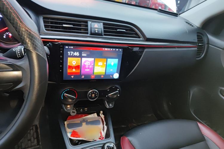 Used Kia KX Cross 2017 1.4L MT GLS
