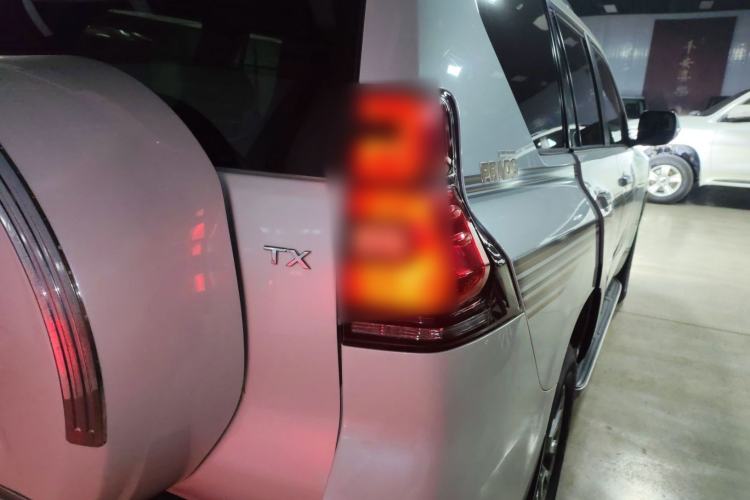 Used Toyota Prado 2018 3.5L Automatic TX-L with Rear-Mounted Spare Tire
