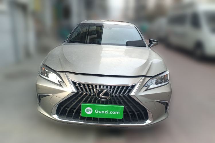 Used Lexus ES 2022 200 Excellence Edition
