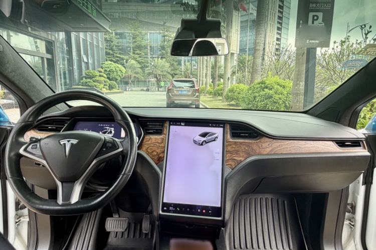 Used Tesla Model X 2019 Long-Range Version
