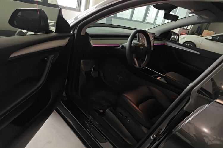 Used Tesla Model Y 2024 Rear-Wheel-Drive Version