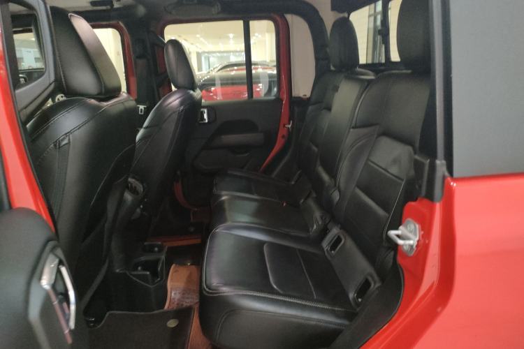 Used  Gladiator 2022 3.6L Pioneer Edition