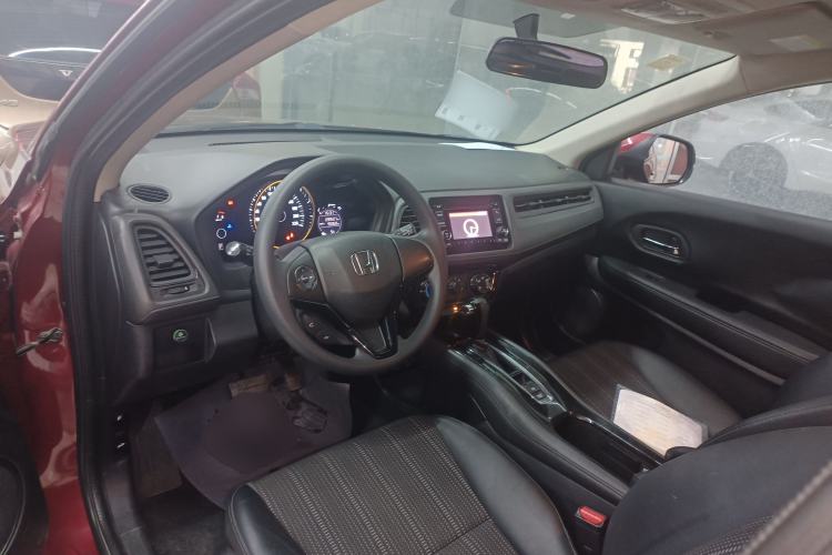 Used Honda Vezel 2015 1.8L CVT 2WD Elite Model
