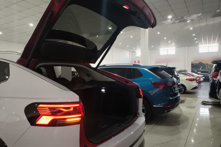 Used Volkswagen Tayron X 2020 330TSI Two-Wheel Drive Luxury Smart Connectivity Version