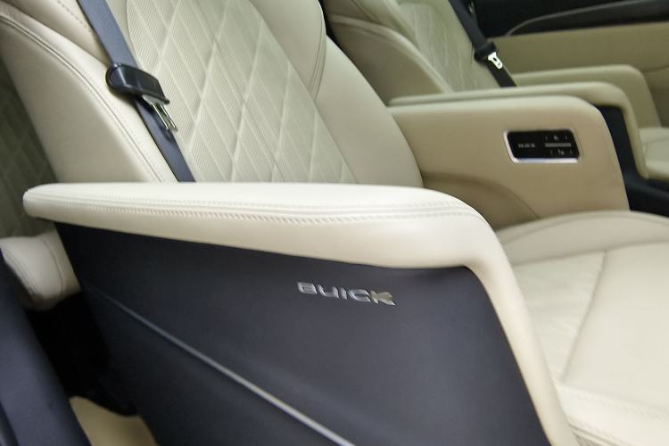 Used Buick GL8 2022 ES Land Cruiser 653T Luxury Model
