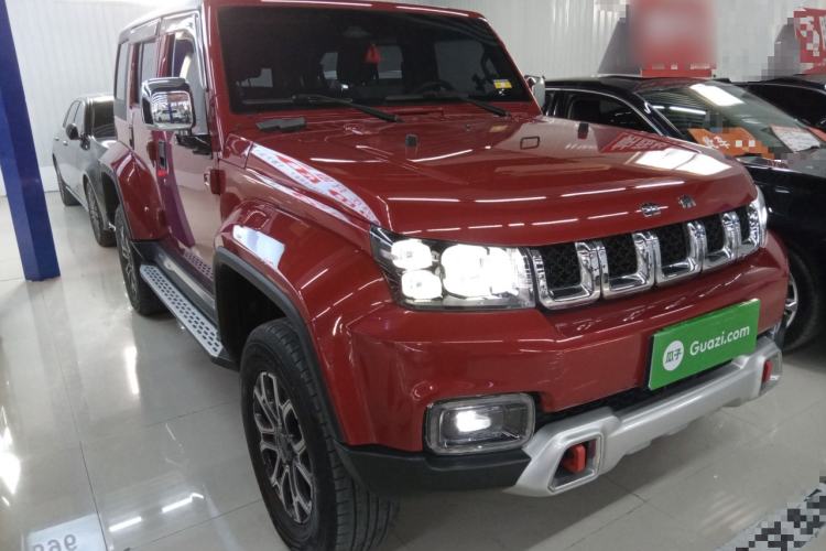 Used  BJ40 2020 2.0T Automatic Four-Wheel Drive Urban Hunter Edition Chivalrous Type
