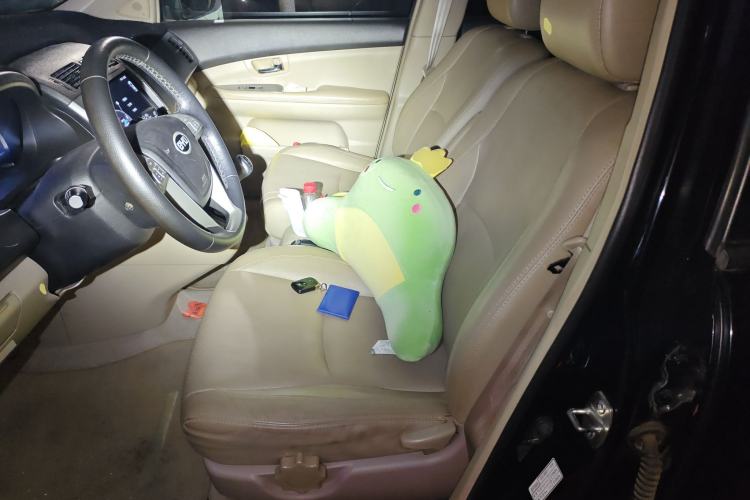 Used BYD S6 2014 2.0L Manual Luxury 5-Seater