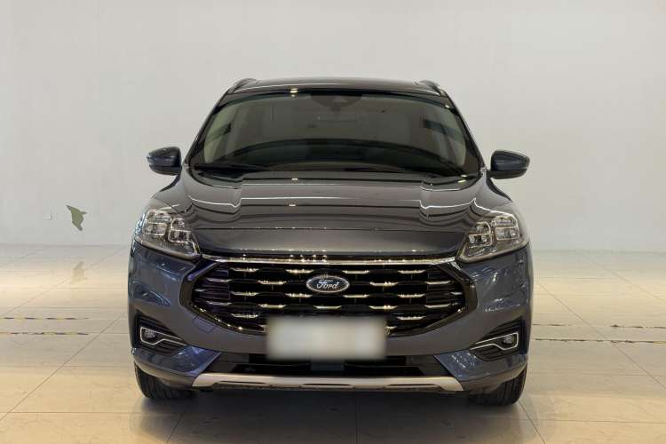 Used Ford Escape 2020 EcoBoost 245 Four-Wheel Drive Luxury Edition
