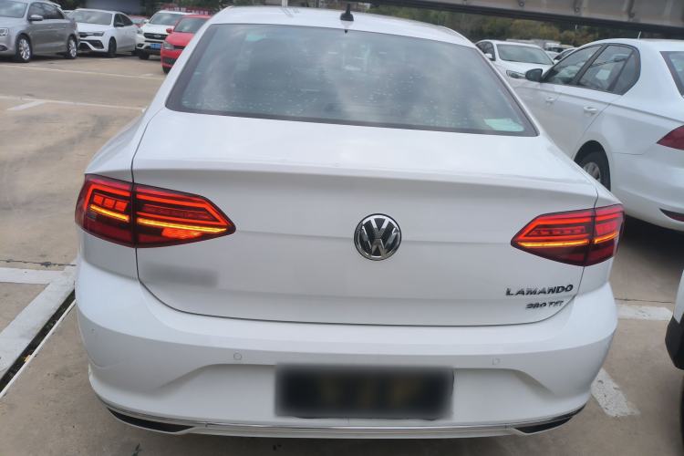 Used Volkswagen Lamando 2021 230TSI DSG Fashion Edition
