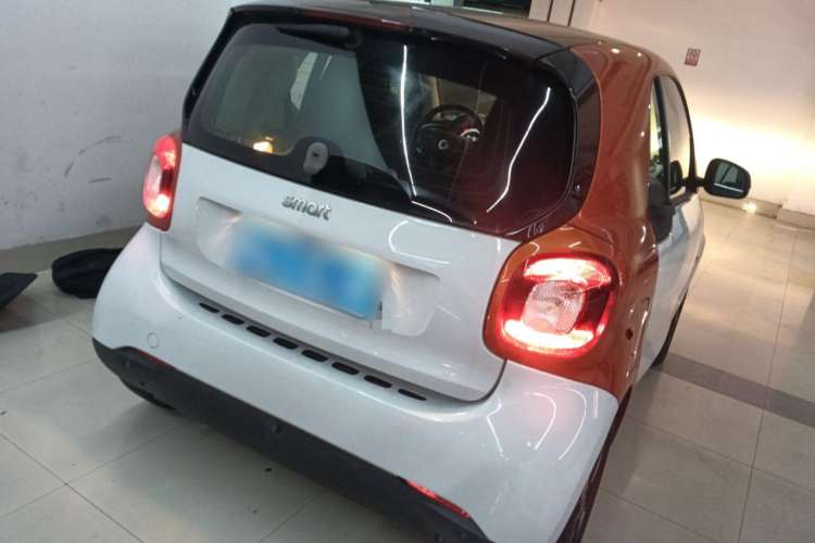 Used  fortwo 2018 1.0L 52kW Hardtop Passion Edition China V Standard

