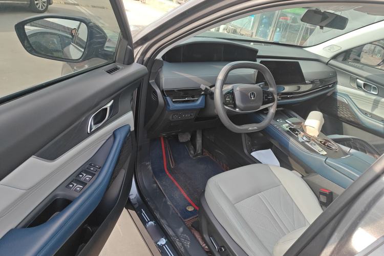 Used Changan UNI-K iDD 2023 Zhidian iDD 1.5T 135km Smart & Fun Model
