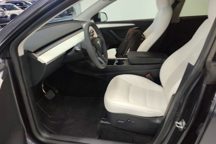 Used Tesla Model Y 2022 Rear-Wheel-Drive Version