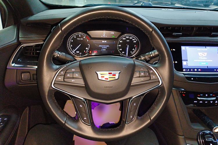 Used Cadillac XT5 2022 2.0T Two-Wheel Drive Luxury Version