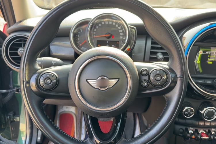 Used  MINI 2016 1.5T COOPER Five-Door Edition
