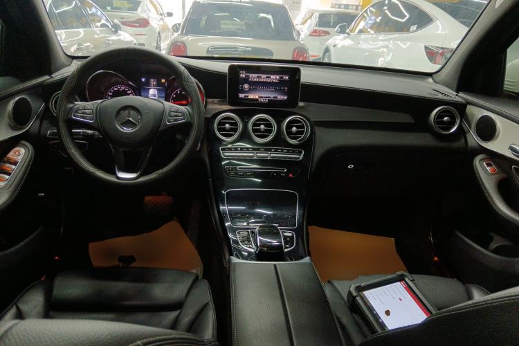 Used Mercedes-Benz GLC 2019 GLC 200 L 4MATIC
