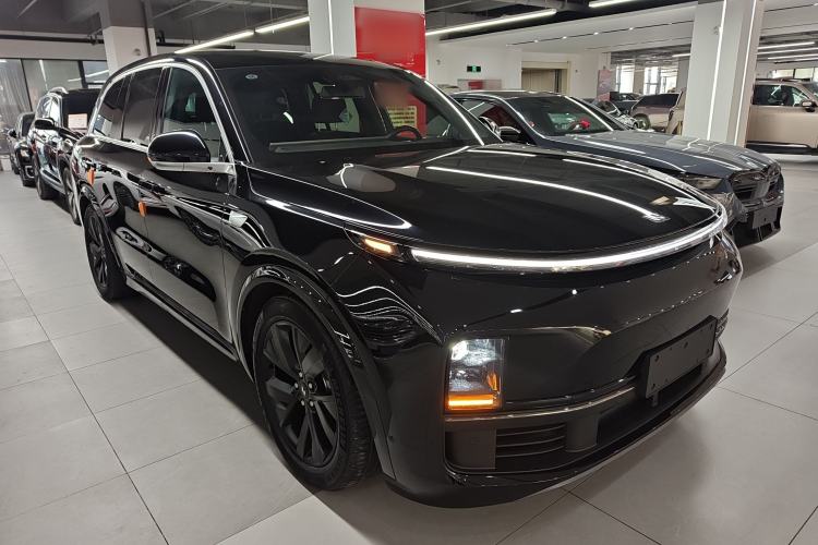 Used Li Auto L8 2023 Pro Model
