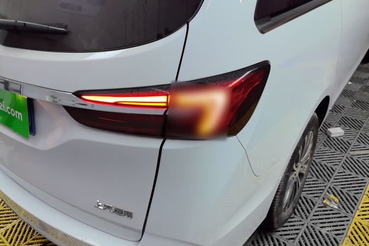 Used Buick GL8 2021 Land Cruiser Executive Class 652T Luxury Model