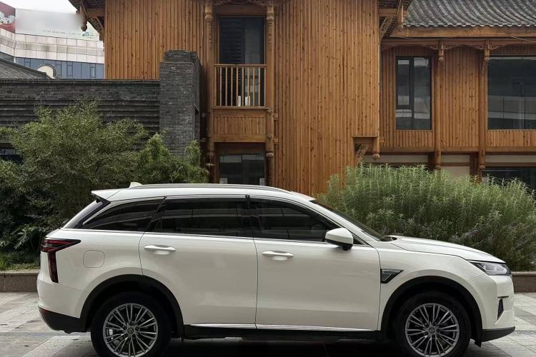 Used Venucia Star 2021 260T Automatic 48V Mild Hybrid Turbocharged Star Achieve Edition
