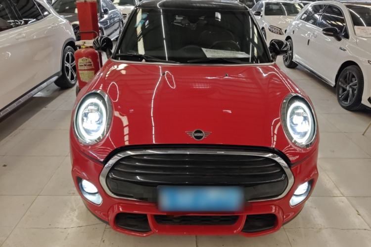 Used  MINI 2018 1.5T COOPER Racing Edition Five-Door Version
