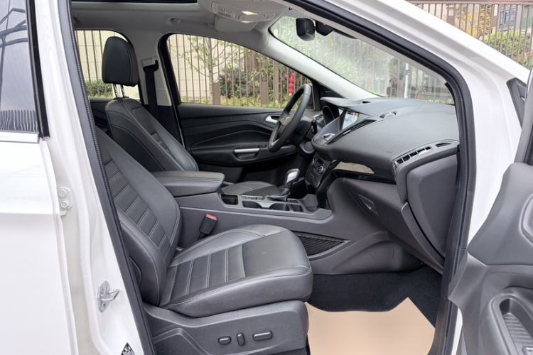 Used Ford Kuga 2018 EcoBoost 180 Four-Wheel Drive Luxury Wing Model
