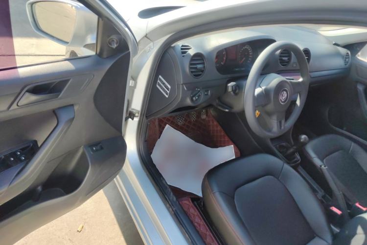 Used Volkswagen Jetta 2015 1.6L Manual Fashion Edition