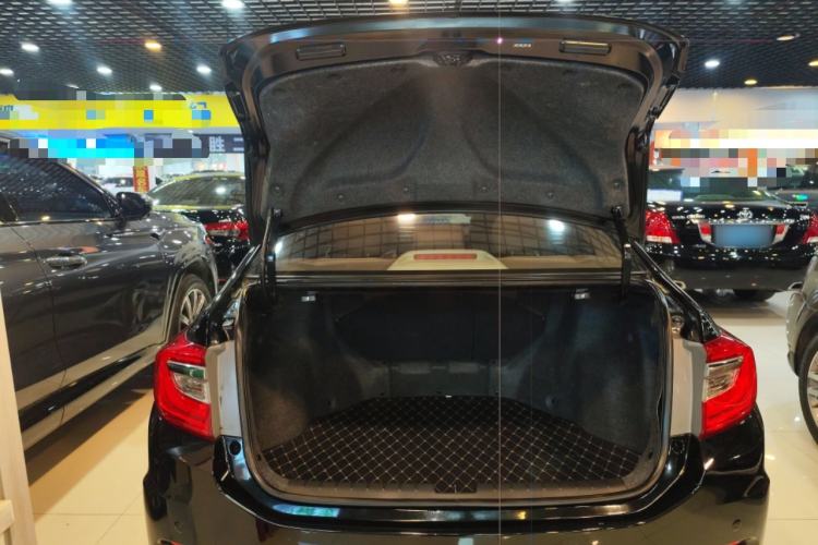 Used Honda Crider 2016 1.8L CVT Luxury Edition
