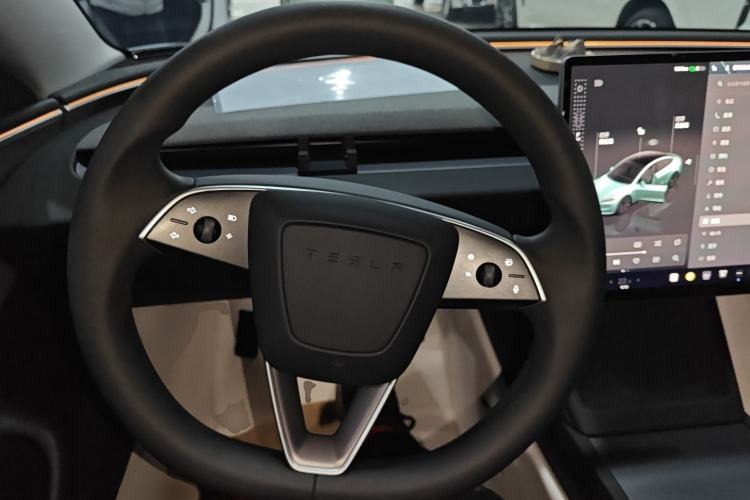 Used Tesla Model 3 2023 Rear-Wheel-Drive Version
