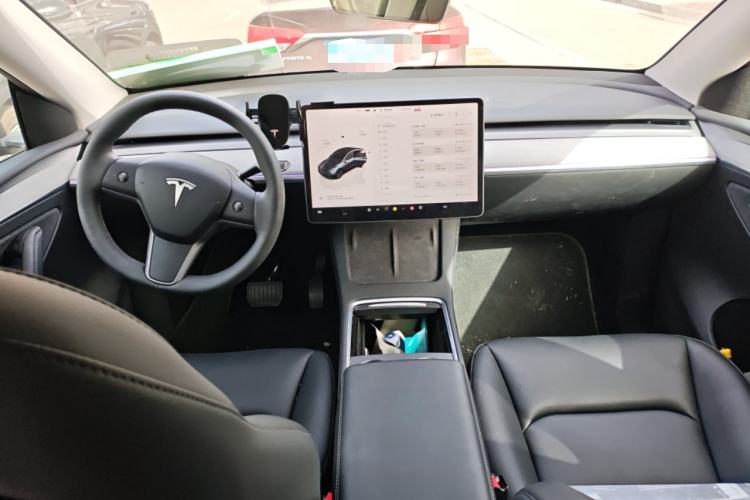 Used Tesla Model Y 2024 Rear-Wheel-Drive Version
