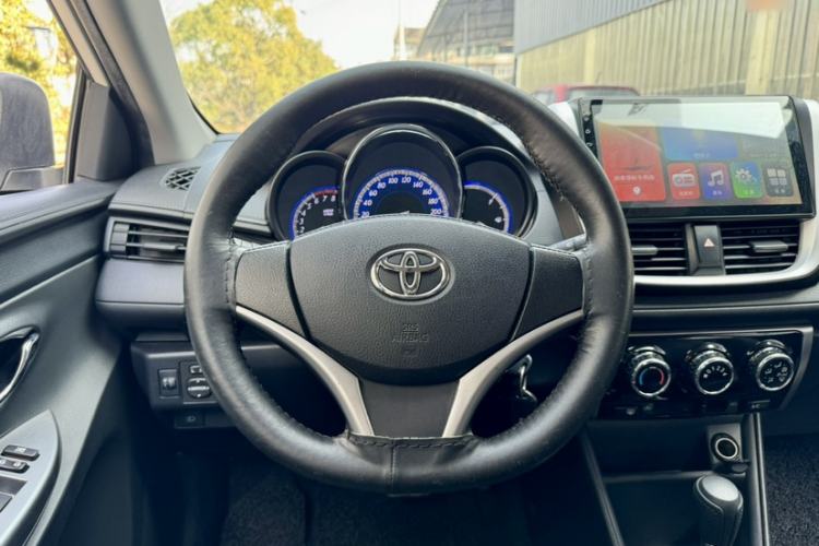 Used Toyota YARiS L 2016 Revised Version 1.5G CVT with Dynamic Sunroof
