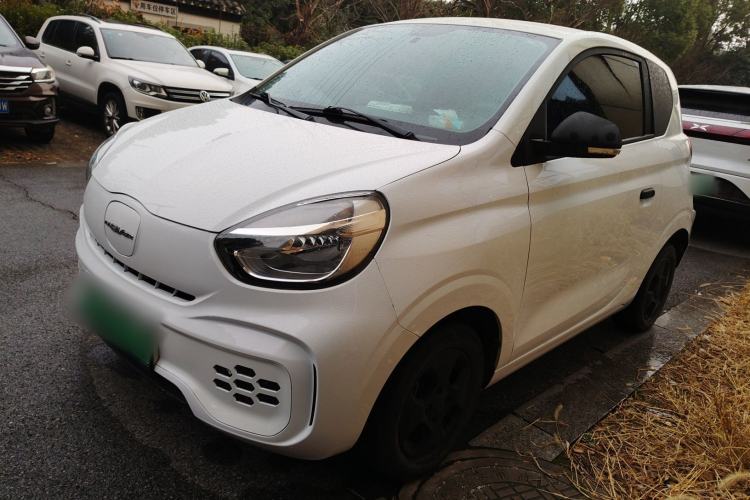 Used Roewe Clever 2021 302 km New Four-Seater Super-Efficient Version