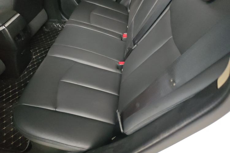 Used Dongfeng Aeolus AX7 2015 2.0L Automatic Zhiyi Trim