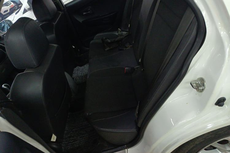 Used Soueast V3 Lingyue 2015 1.5L AMT Happiness Edition