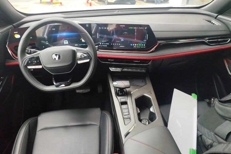 Used Changan X5 PLUS 2024 1.5T DCT ZhiZun Version
