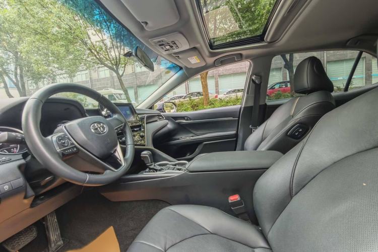 Used Toyota Camry 2023 2.0GVP Premier Edition
