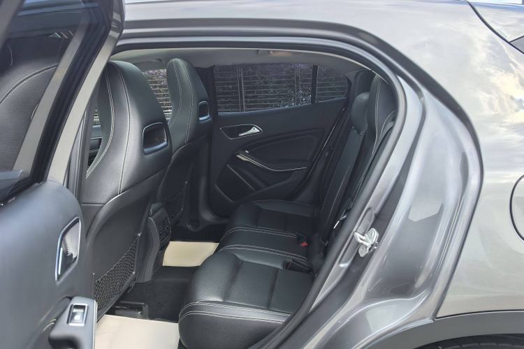 Used Mercedes-Benz GLA 2015 GLA 220 4MATIC Fashion Model