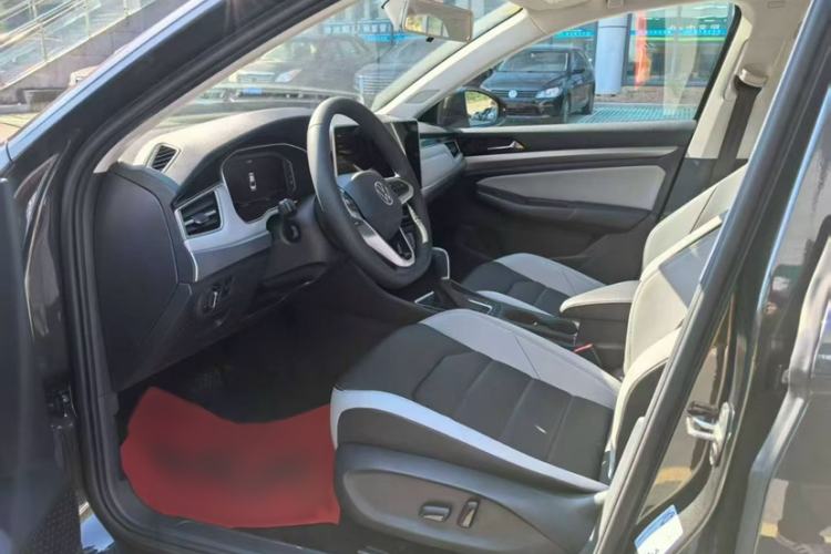 Used Volkswagen Bora 2024 300TSI DSG Prestige Edition
